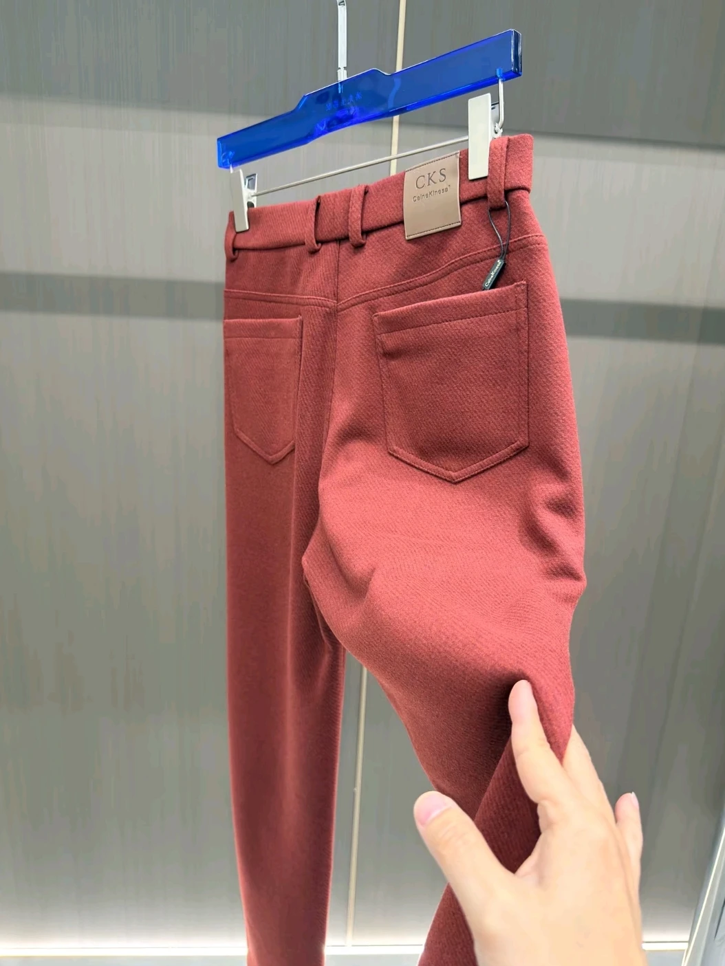 

Высококачественные мужские повседневные брюки: новая осенне-зимняя коллекция, стильные, модные, для делового и повседневного образа, прямого кроя, с деталями на карманах.