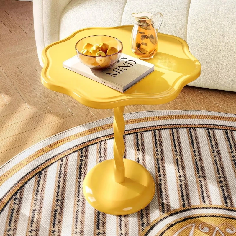 Cloud Small Coffee Table Living Room Home Round Desk Light Luxury Sofa Side Desk Creative Plastic Side Table