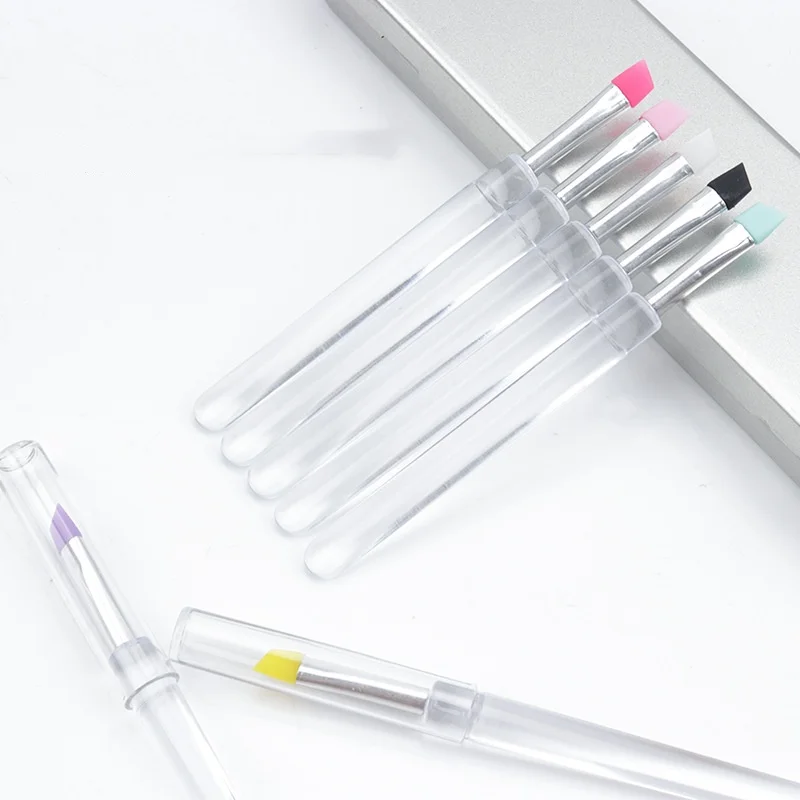 แปรงทาปากซิลิโคนแบบนิ่ม 5 ชิ้น พร้อมฝาปิด พกพาสะดวก ใช้ได้หลากหลาย สำหรับลิปบาล์ม ลิปสติก ลิปกลอส