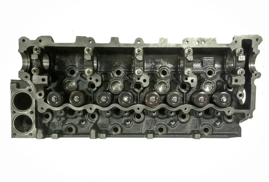 Diesel Engine Cylinder Head Replacement Part Compatible with 4HE1 4.8L 99‑04 Truck