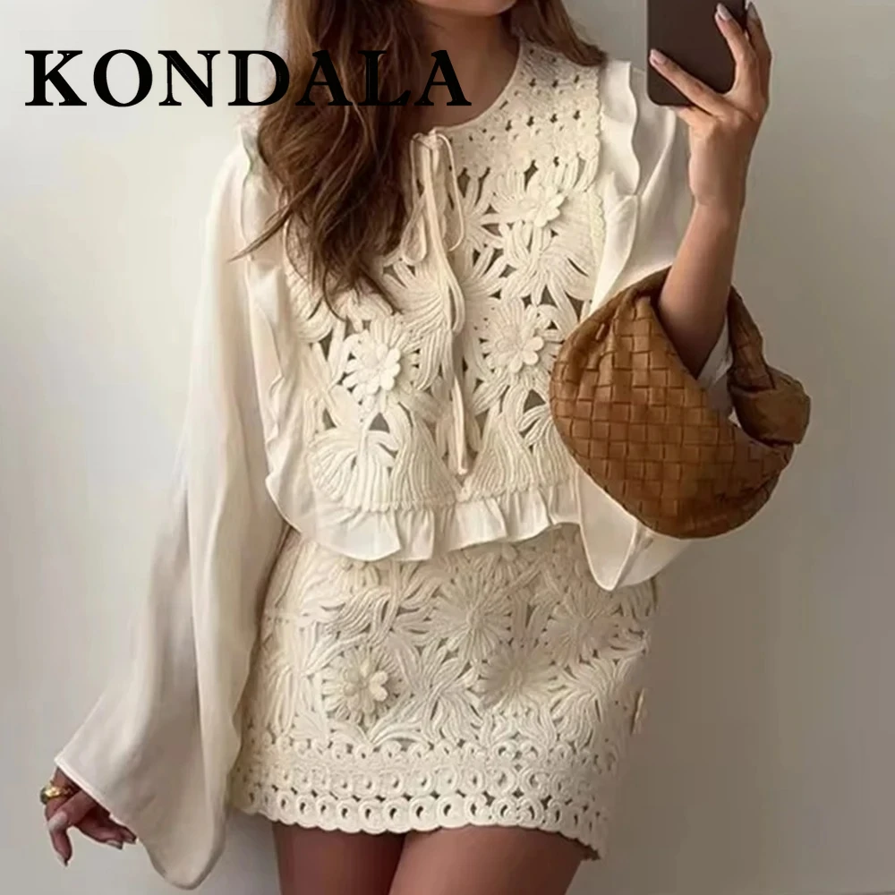 

KONDALA шикарный элегантный белый кружевной модный женский костюм 2025 года, рубашка с расклешенными рукавами + сексуальная мини-юбка для вечеринки Y2K, повседневный комплект Mujer