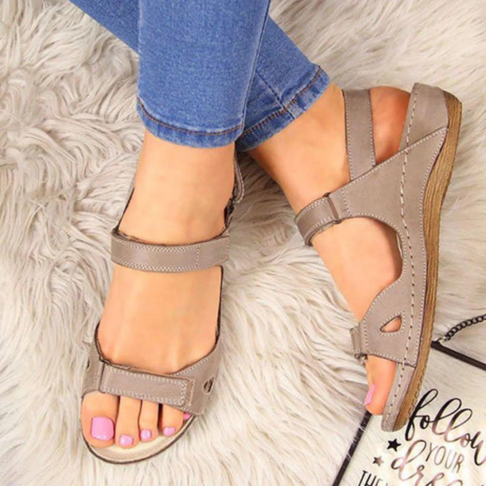 Women Summer Cool Flat Sandal Comfy Upper Leather Lightweight Sandal for Senile Women Size 35-43