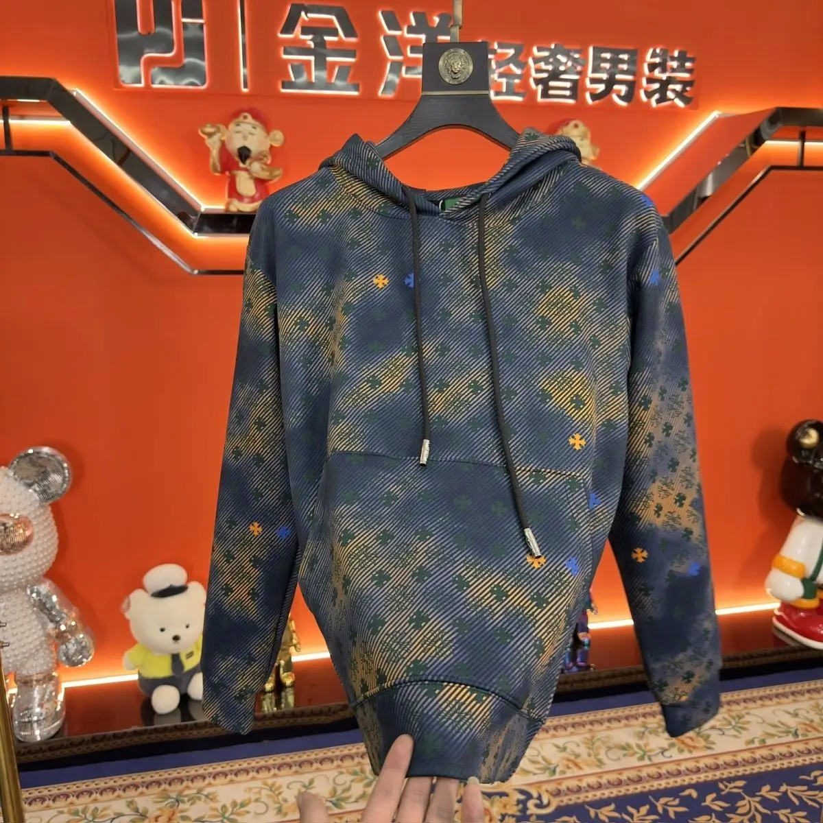 2025Autumn and winter new men's hooded sweater fashion design trend sense light luxury pullover long sleeve niche top