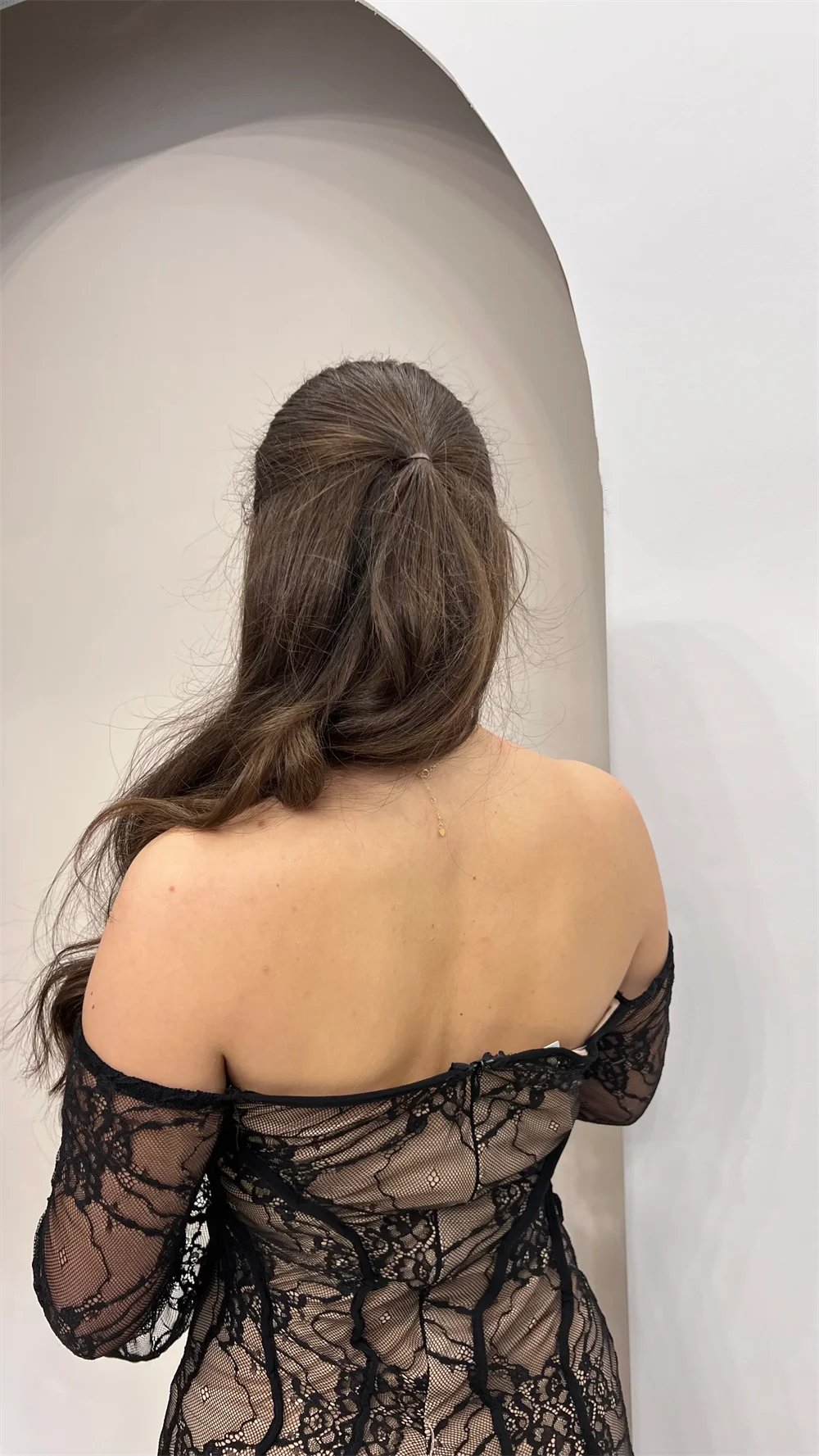 Elegancka suknia wieczorowa damska z koronką, syreni krój, dekolt w serce, długi rękaw, odkryte ramiona, suknie balowe na studniówkę, formalne suknie na przyjęcie, szyta na miarę, 2025