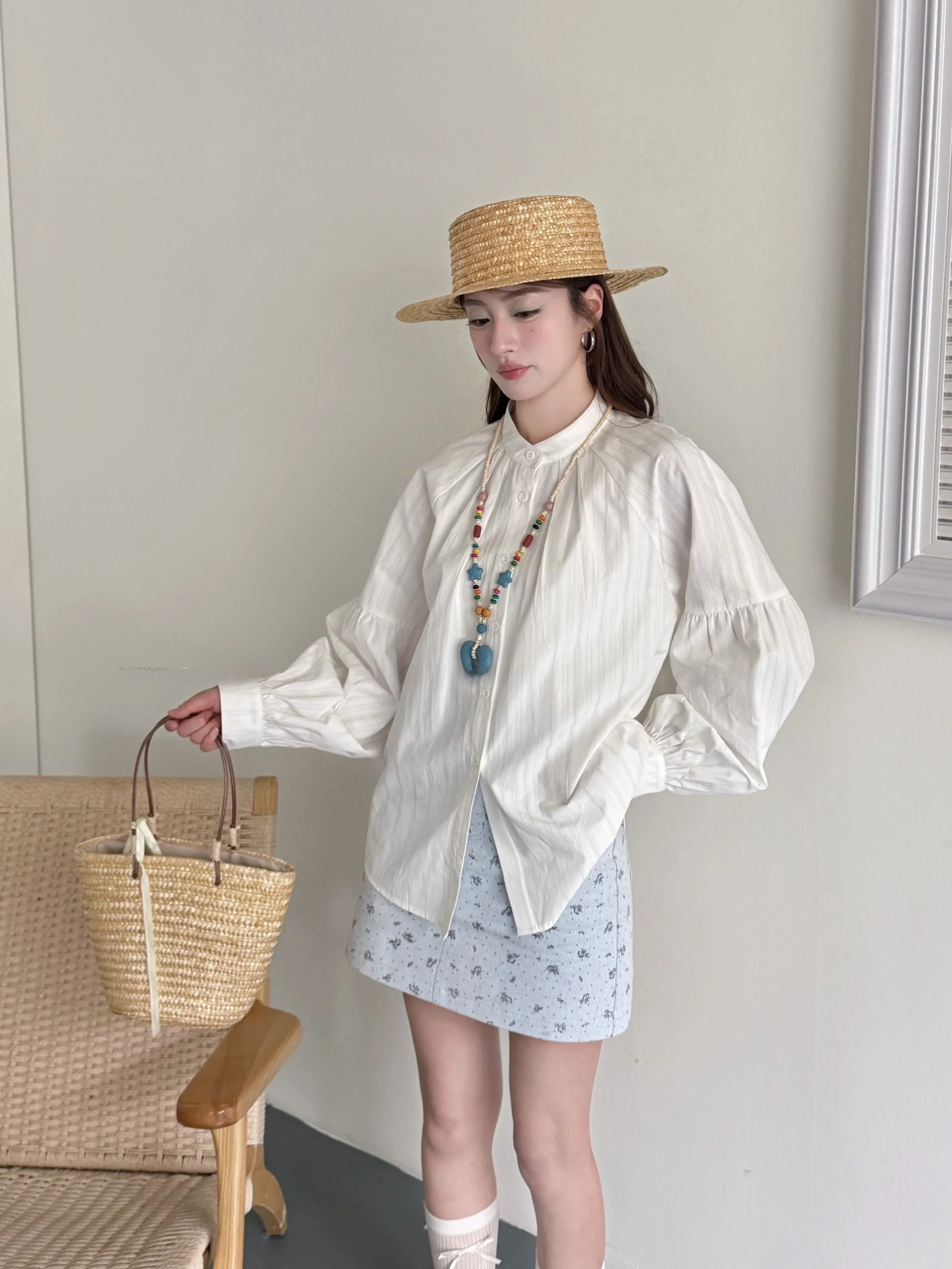 

Повседневная белая блузка с рукавами-фонариками, свободного кроя, из чистого хлопка, весенняя новинка, женский топ, универсальный, для создания расслабленного образа, с эффектом объемности