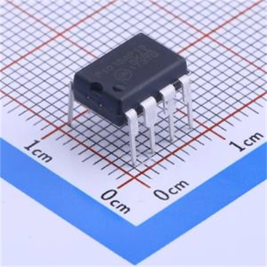 5PCS/LOT NCP1015AP100G (AC-DC Controllers and Regulators)