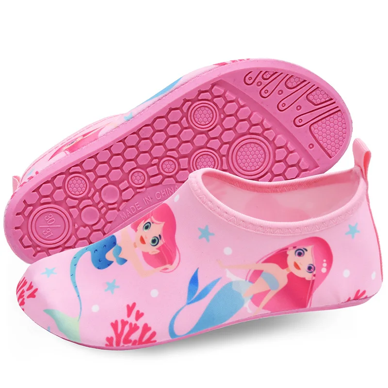 Kinder Wasser Strands chuhe Mädchen Bades chuhe schnell trocknende Aqua schuhe Jungen weichen Boden Indoor Slipper Schnorcheln Schwimm socken