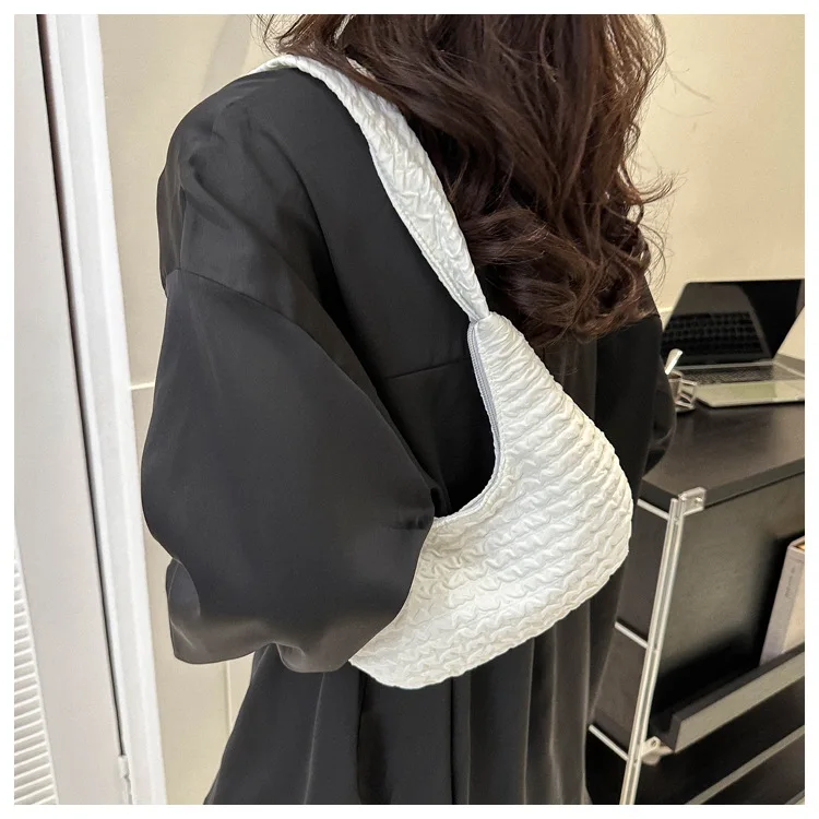 2023 New Woman Shoulder Bag, Fresh, Sweet, Casual Dumpling Bag, Minimalist Backpack, Artistic Style, Commuting Crossbody Bag