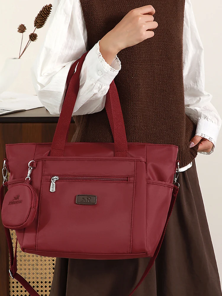 

Новая нейлоновая холщовая сумка-тоут 2025 года, большая вместительная повседневная сумка через плечо для женщин, сумка для поездок на работу, сумка для мам, на молнии