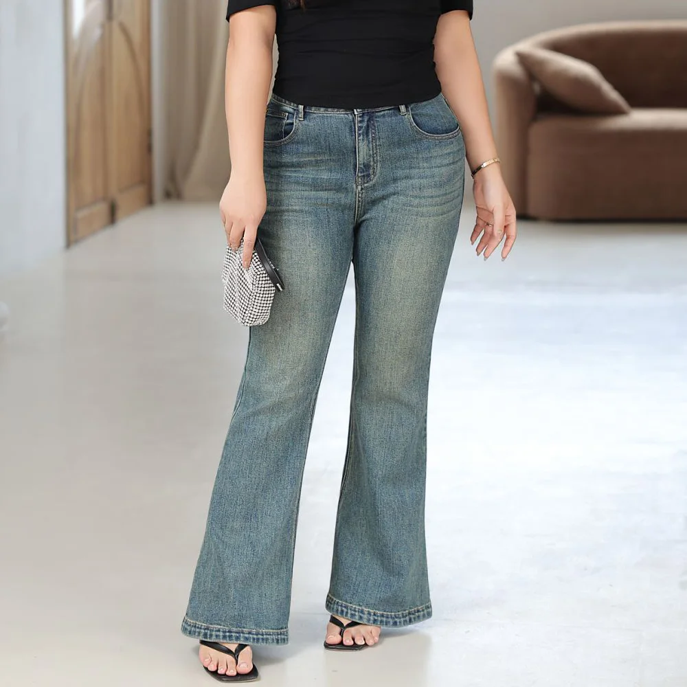 

Women's Plus Size Flared Jeans Vintage Wash High Stretch Bootcut Denim Pants French Retro Chic Style For Casual & Everyday Wear