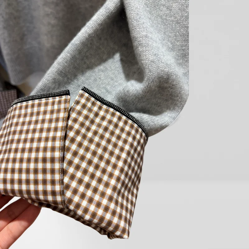 Miękki i wygodny sweter damski z dzianiny kablowej, idealny na wygodne dni, lekki i elegancki na każdą okazję AH1632