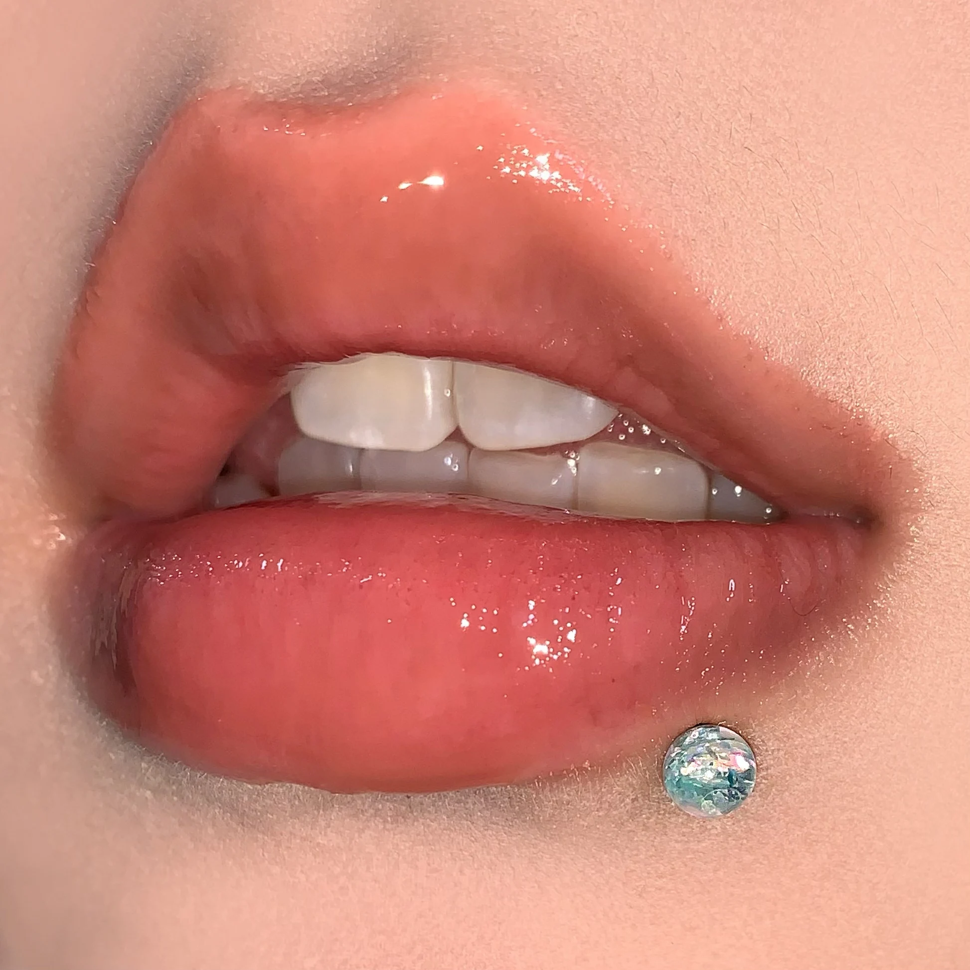 piercings-de-labio-e-orelha-em-aco-titanio-acrilico-estilo-'cold-girl'-moderno-com-rosca-externa-e-glitter-fino-joias-de-o