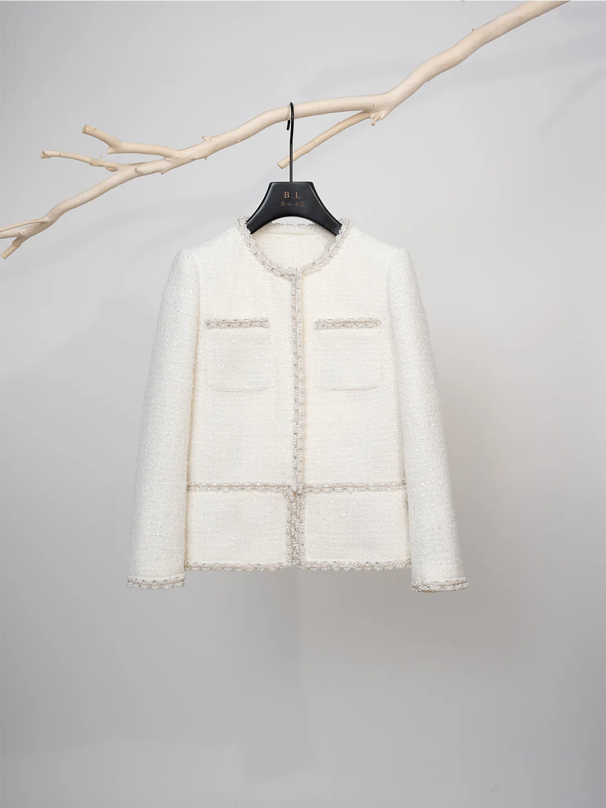 

2024 Spring France Style Fashion Women's High Quality Pearls Beanding White Tweed Coat C774