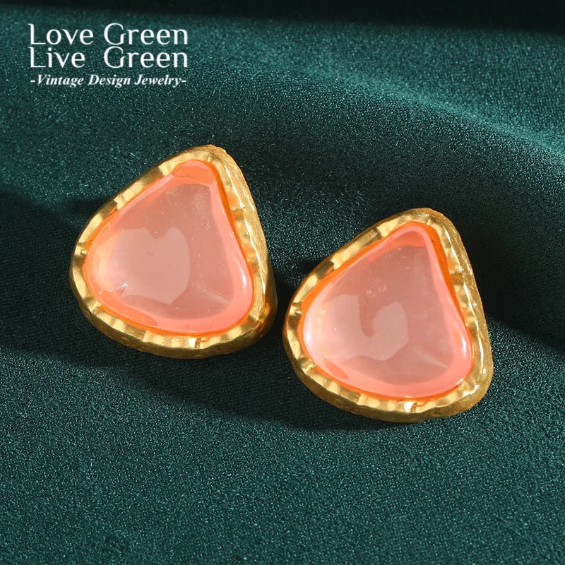

Vintage Natural Pink Earrings Stud Glass Triangle Gold Color Hammer Pattern Woman Elegant Luxury Quality Jewelry Designer 2025