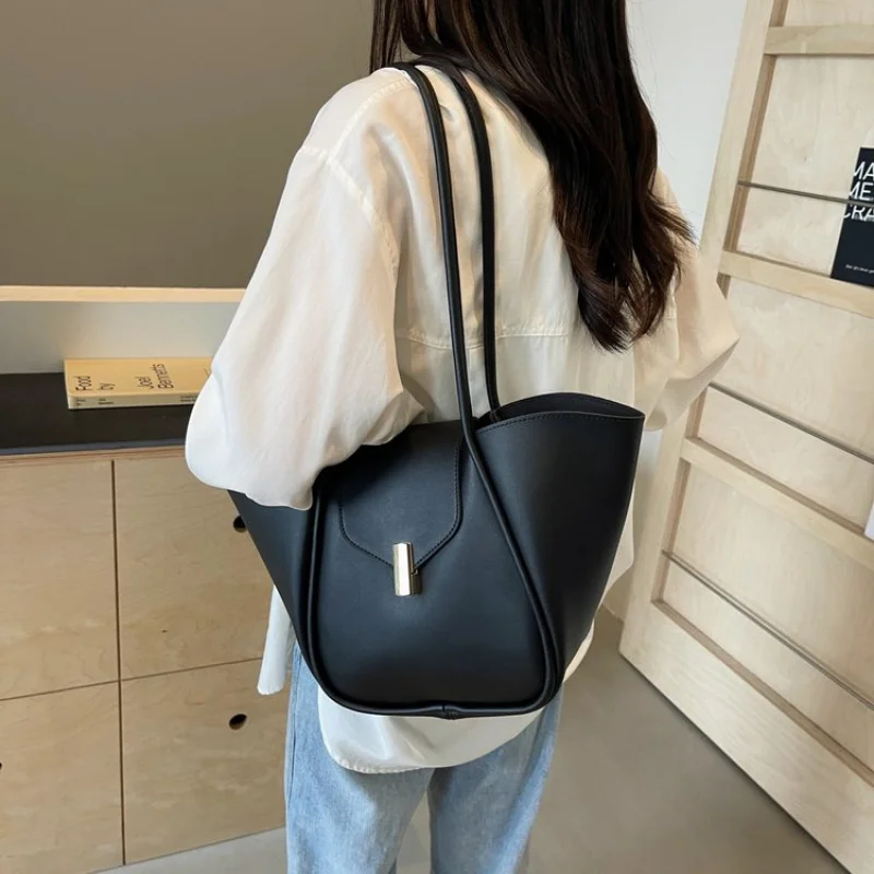 

Women Fashion Messenger Bag Medium Pu Leather Handbag Multiple Pockets Work Office Commute Shoulder Bag