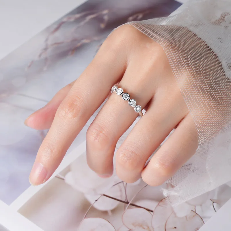 New stylish and versatile ring, pure silver S925, moissanite, niche high-end fashion stackable ring