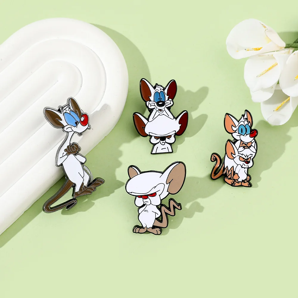 Mouse Brooch Cute Cartoon Animal Shape Metal Badge Accessories Wholesale Bag Pins for Backpacks Decorative Brooches Cap Pin Hat
