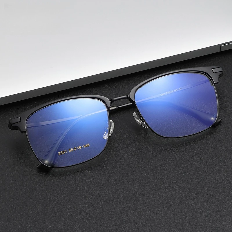 

EYORA Business Eyebrow-shaped Spectacle Reading Glasses Anti Blue Ray Myopia and Hyperopia Photochromic Prescription Eyewear