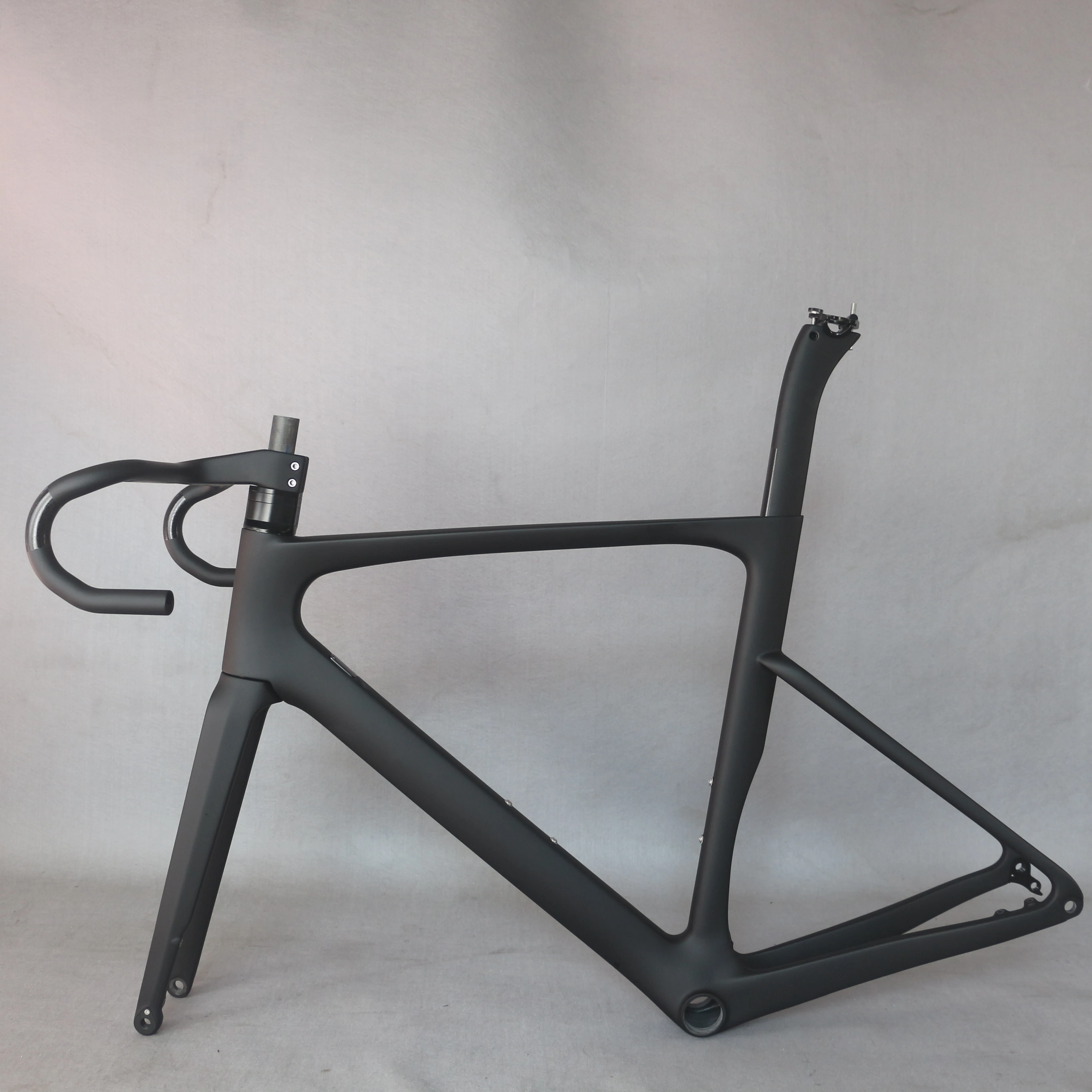 

Новая карбоновая рама для шоссейного велосипеда, легкий гоночный велосипедный комплект, рама для шоссейных велосипедов, для взрослых мужчин и женщин, шоссейные велосипеды