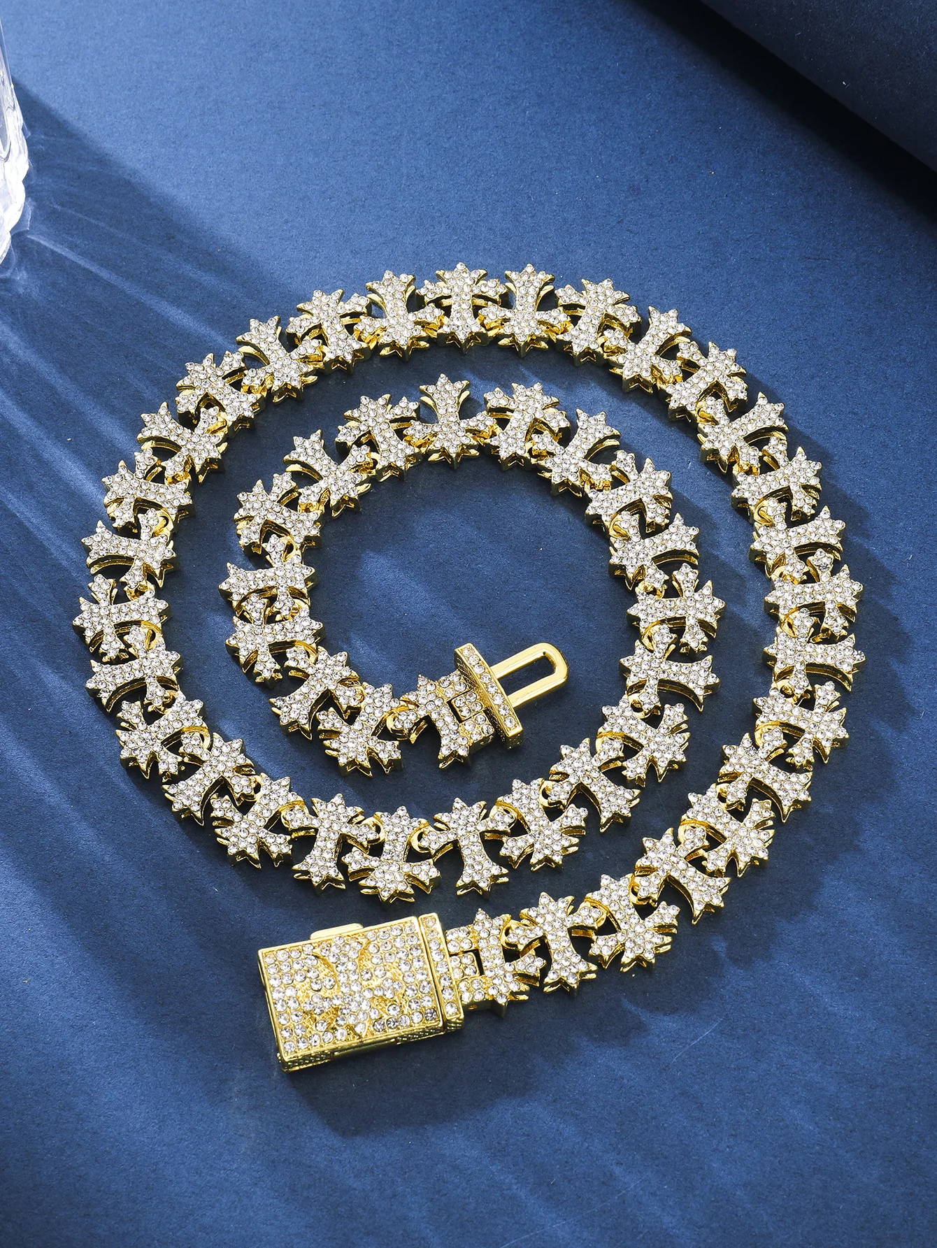 "Cross-type" halterneck necklace, hip-hop fashion trend, jewelry, fine-plated rhinestones