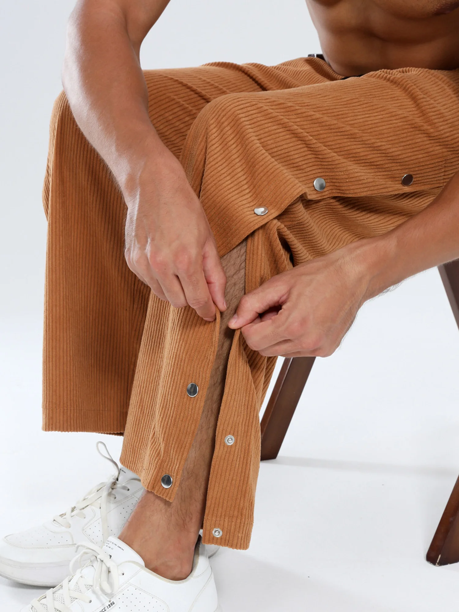 

Solid Color Men Elastic Waist Corduroy Pants Sports Loose Long Pants Side Button Open Wide Leg Trousers for Office Daily Casual