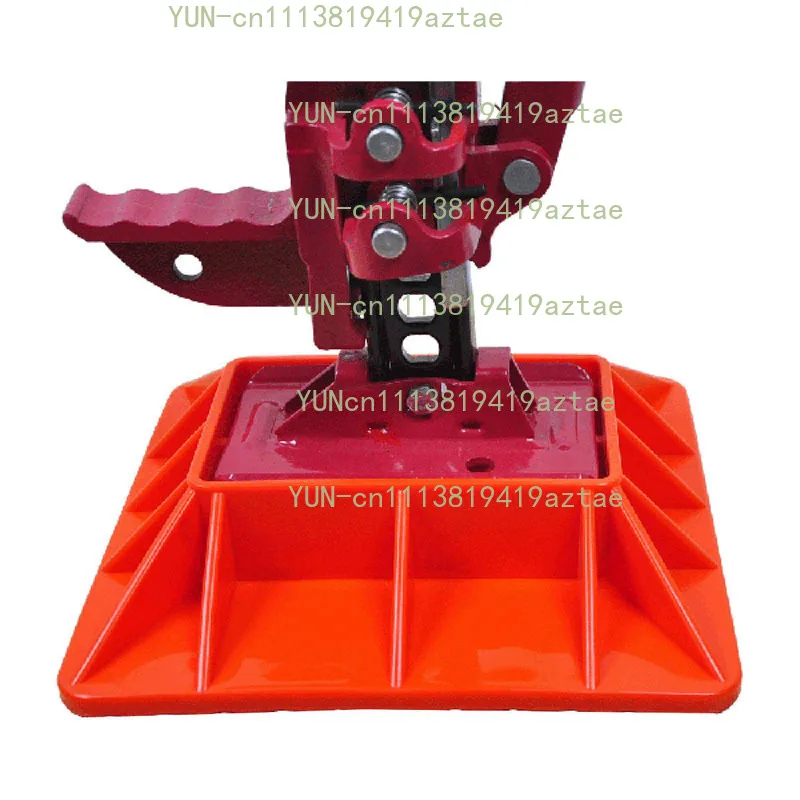 Special farmer monkey climbing pole base jack for off-road vehicle thickened self-rescue anti-trap mat