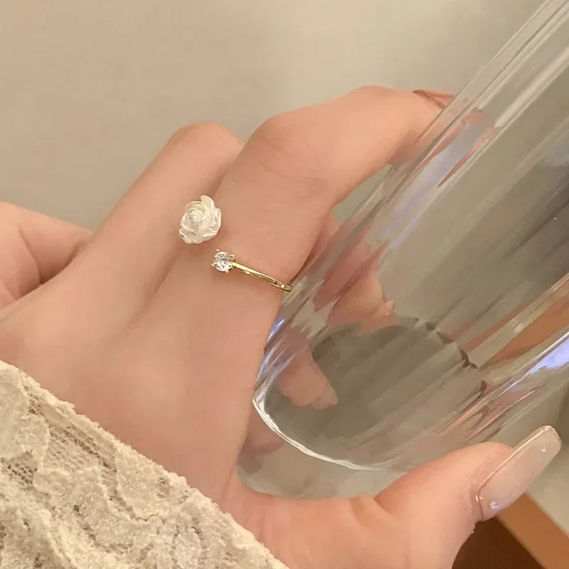 Fashion Rose Blossoms Adjustable Flower Ring Delicate Retro Simple Camellia Open Adjustable Ring Women Jewelry Party Gift
