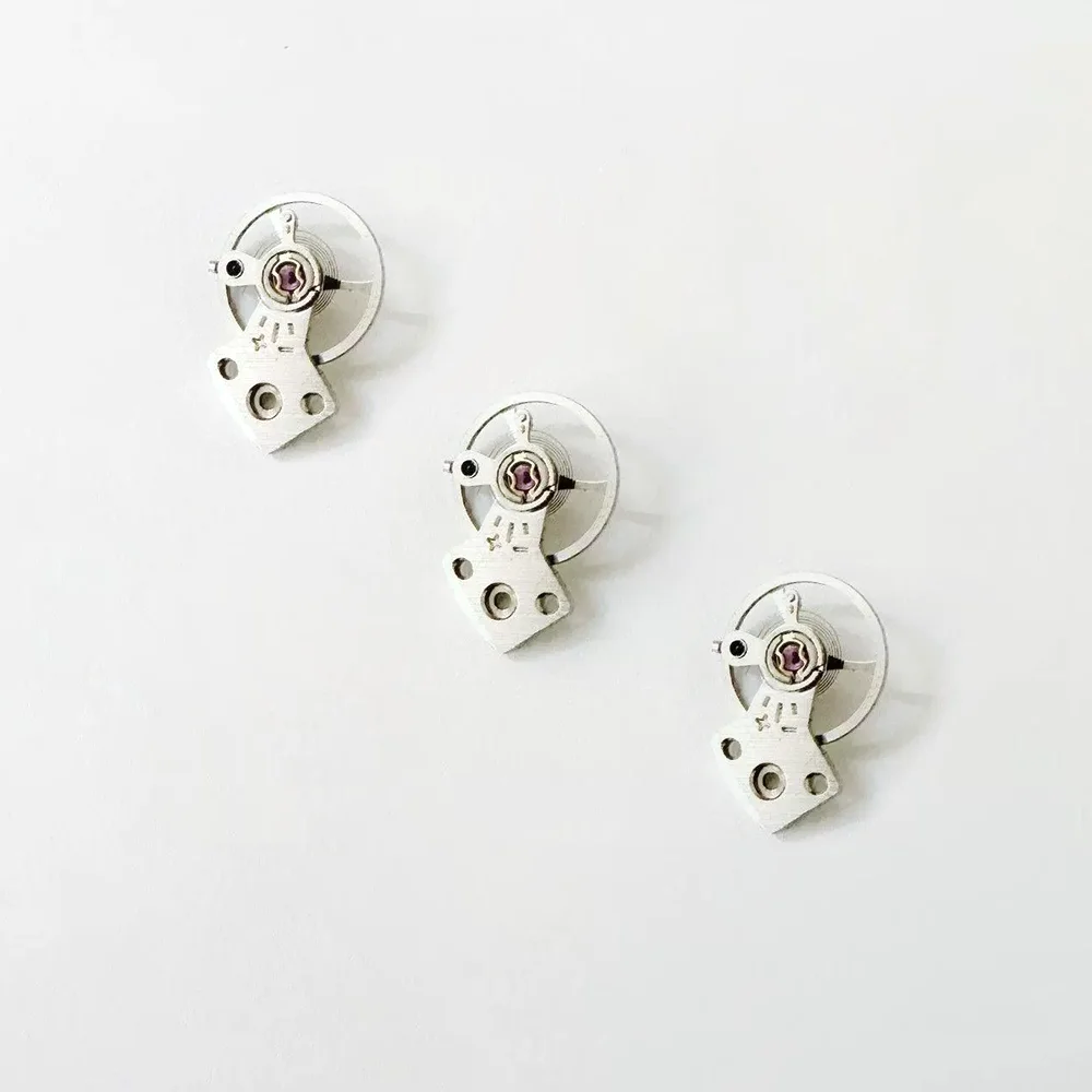 ملحقات الساعة مجموعة عجلة التوازن تناسب حركة Tianjin ST6 أجزاء إصلاح الساعات النسائية مجموعة عجلة التوازن المتأرجحة الكاملة