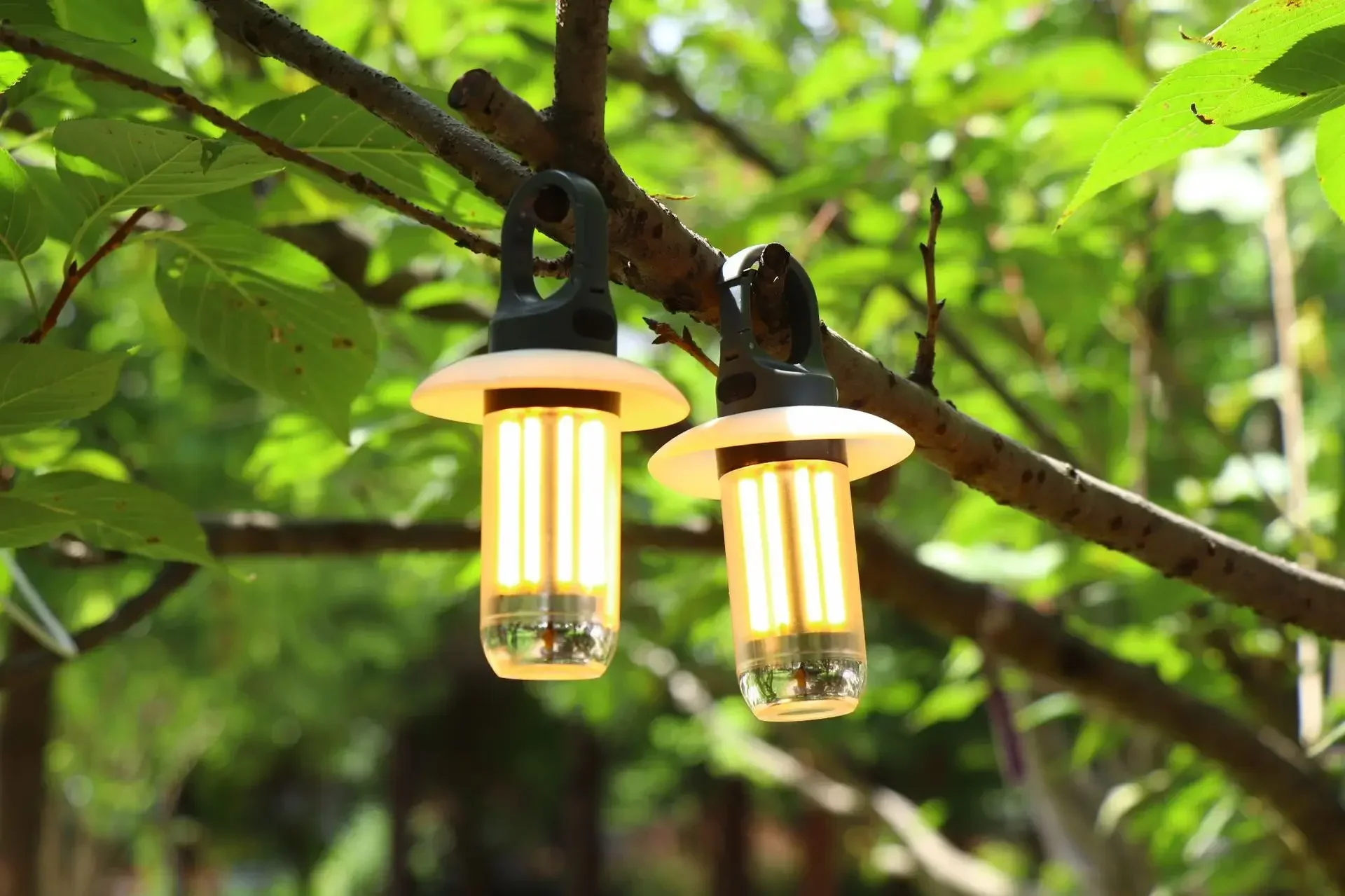 Mini LED Camping Lights Warm white Dual-light Flashlight Multifunctional Camping Atmosphere Lights Emergency Lighting Keychain