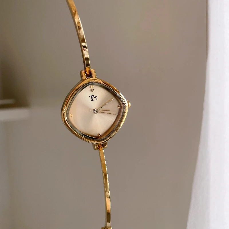 

2025 waterproof quartz watch birthday gift student classic trend women's watch elegant and simple