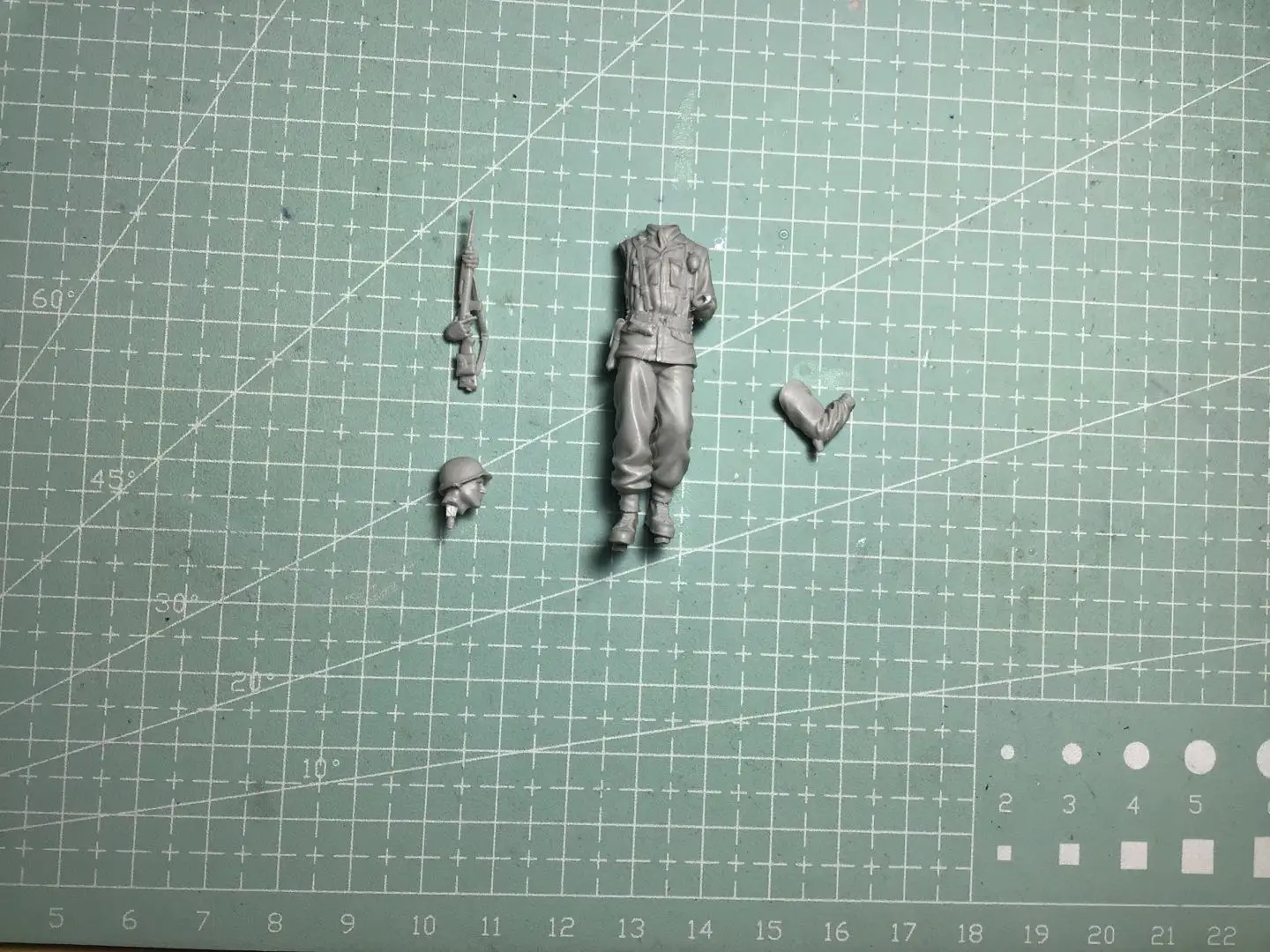 Figura modelo de resina 1/35 GK, kit desmontado e sem pintura