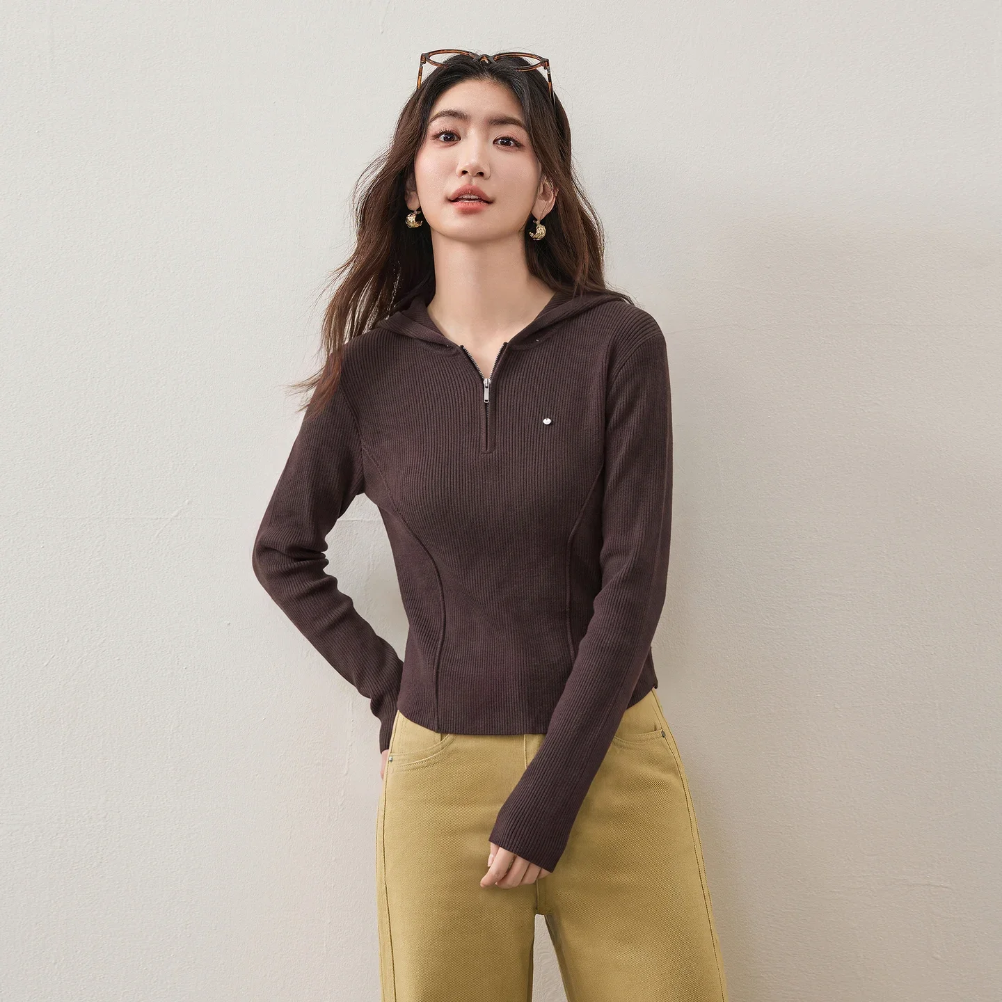 SENTUBILA Women Wool Blend Hooded Half‑Zip Knit Pullover 2026 Autumn Simple Casual Commuter Slim Long Sleeve Sweaters W63HK8242