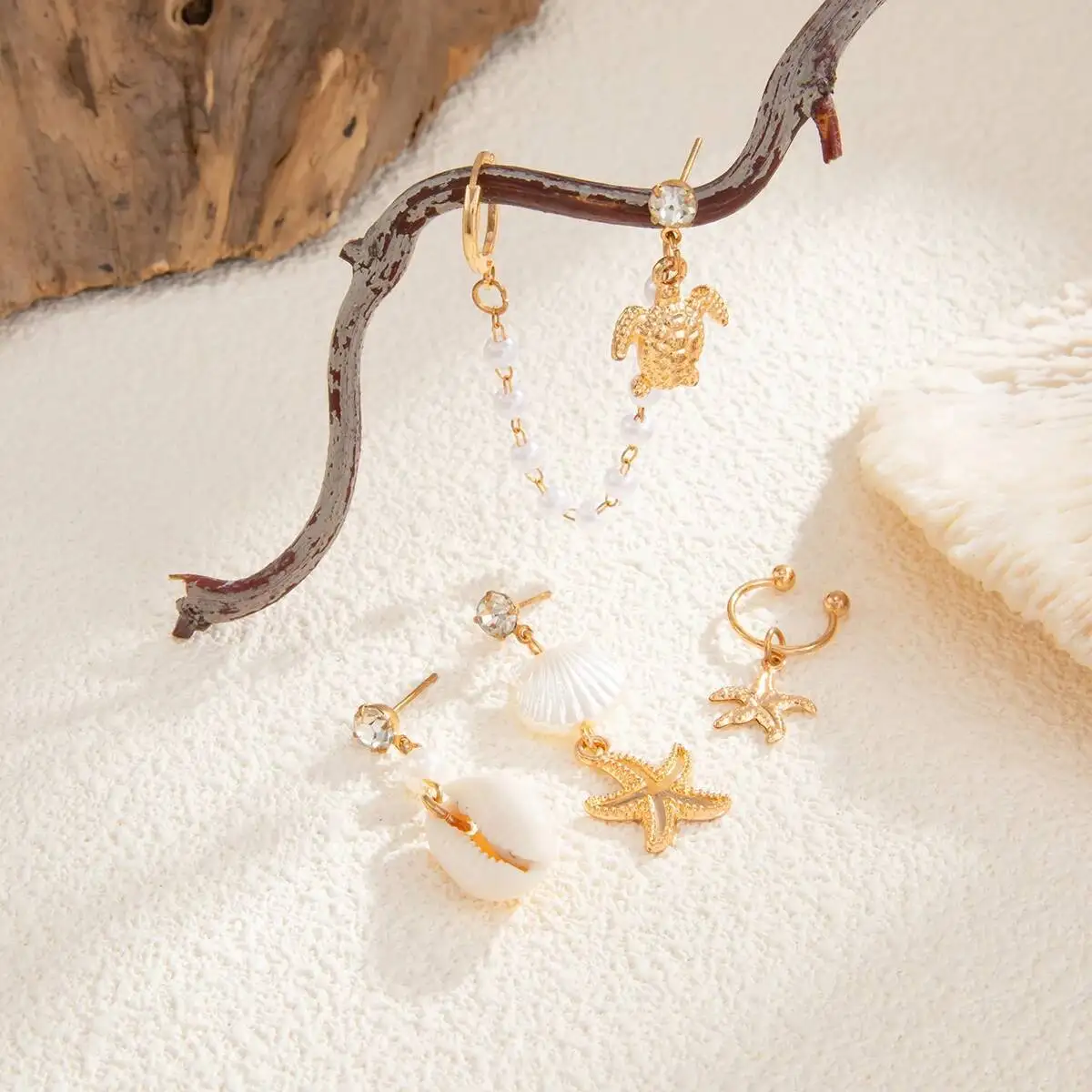 

Ingemark 4Pcs Boho Starfish Conch Sea Turtle Tassels Drop Earrings Elegant Trendy Imitation Pearls Rhinestone Earrings Jewelry