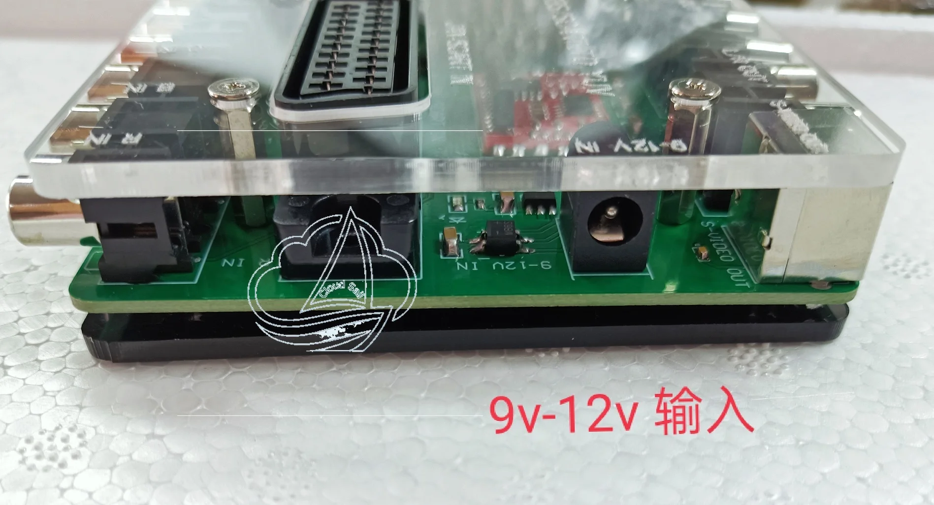 High-Quality RGBS/SCART to Component YCbCr/S-Video Converter SCART Adapter for Video Game Consoles And Gaming Devices