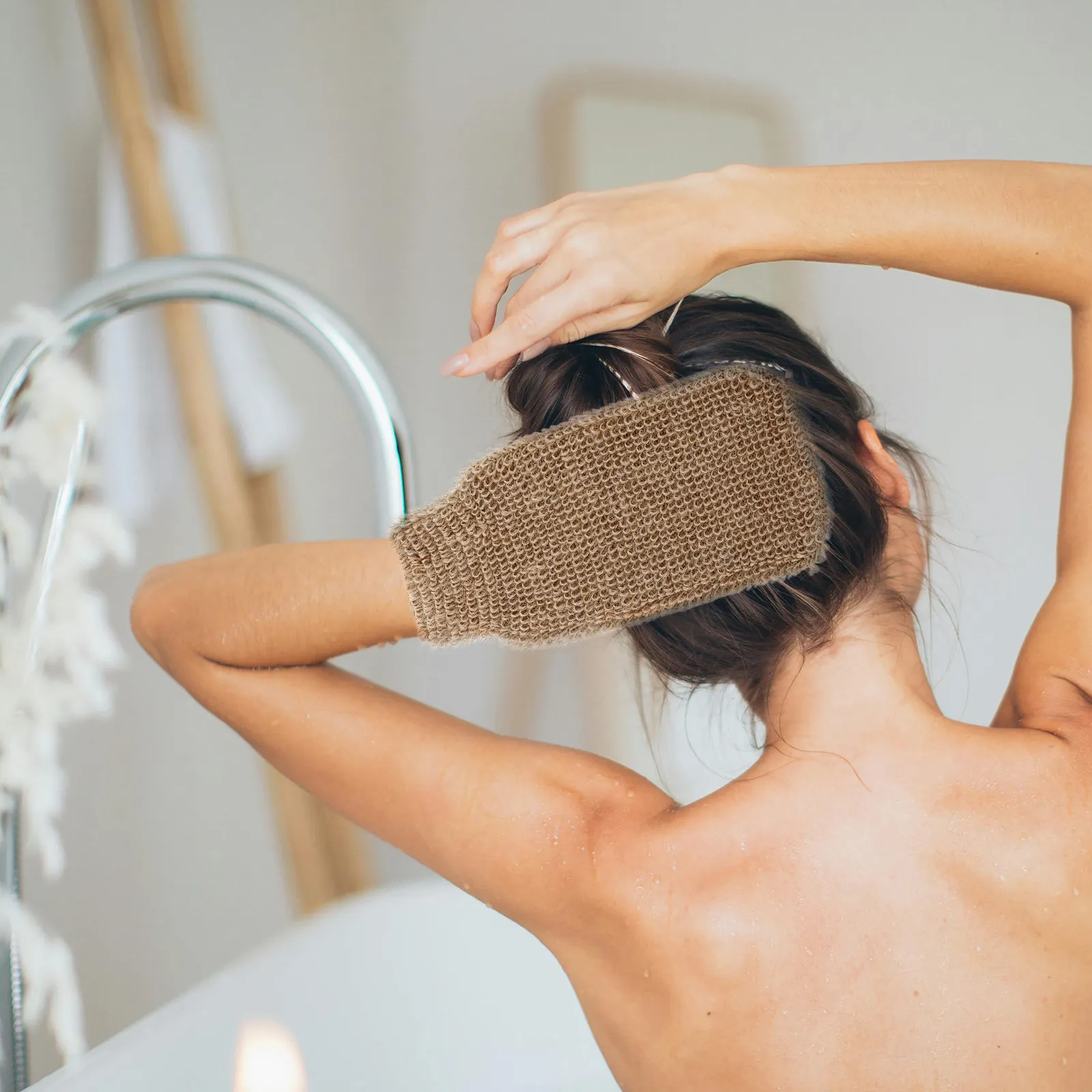 

Jute Exfoliating Glove Full Coverage Bath Shower Mitt for Body Scrubbing and Skin Cleaning Men Women Natural Rubber Massage Tool