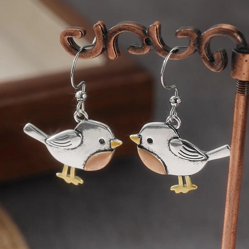 Kleine Tropfen-Ohrringe mit Vogelmuster für Damen, für den täglichen Gebrauch, lässige Haken-Ohrringe, süßer Schmuck