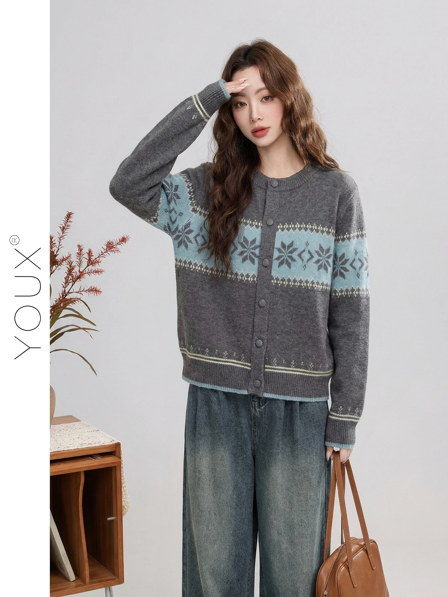 

Gray Snowflake Embroidery Atmosphere Sweater Cardigan Women's Fashion Vintage Winter Long Sleeve Loose Fit Soft Polyester