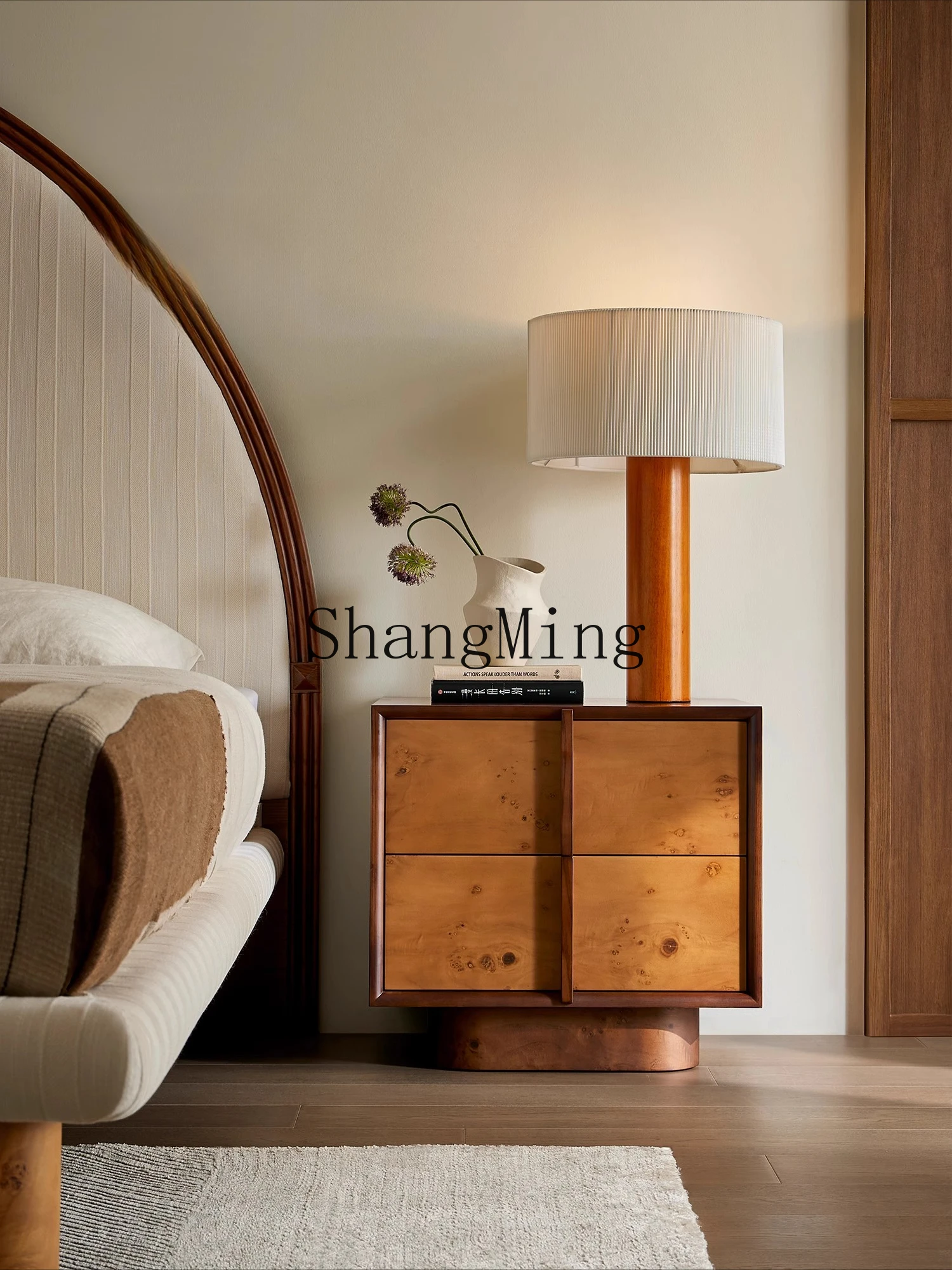 ZYY طاولة بجانب السرير لغرفة النوم المنزلية من الخشب الصلب وخزانة بجانب السرير في العصور الوسطى #2