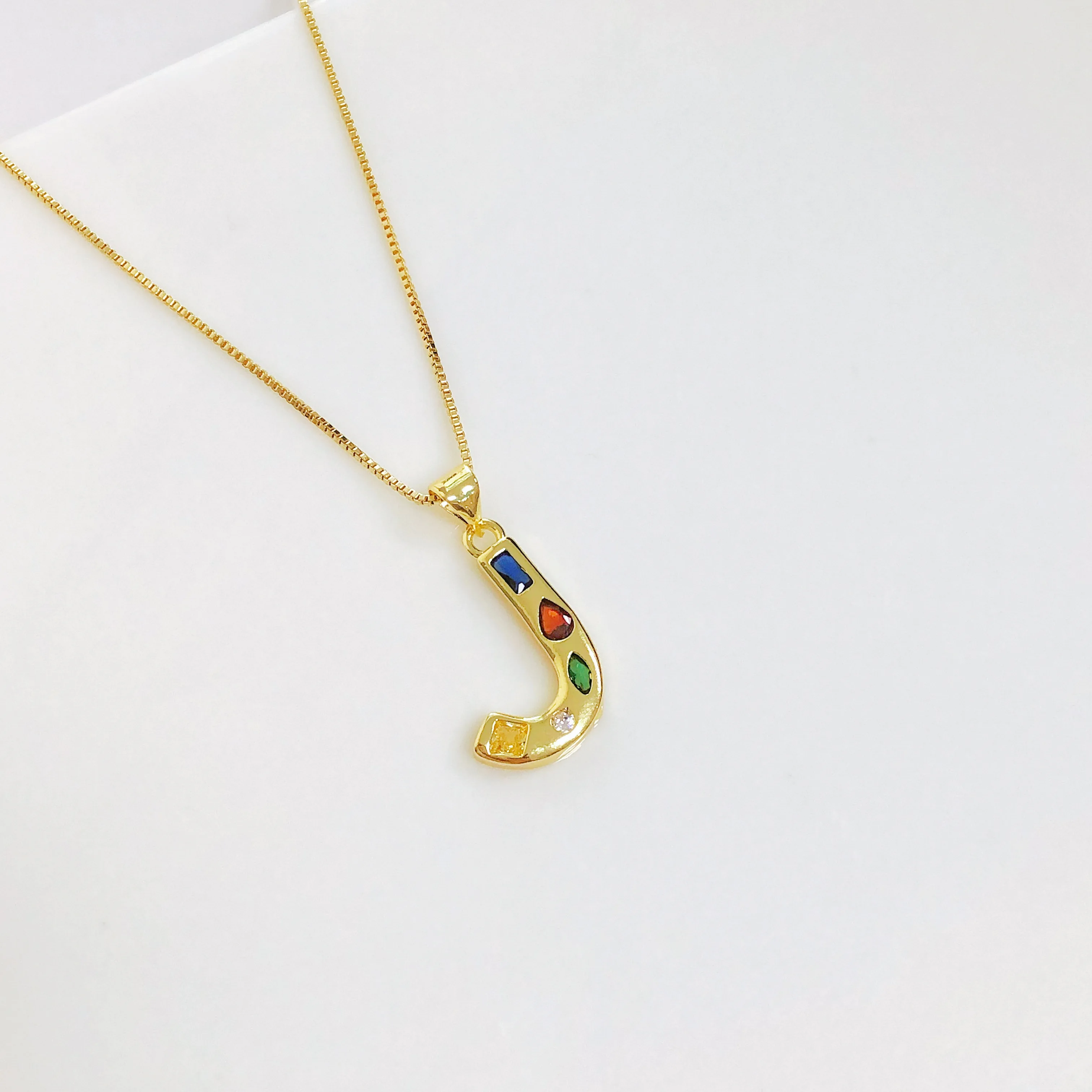 عالية الجودة الفولاذ المقاوم للصدأ الملونة زركونيا 26 الأولي A-Z رسالة قلادة مجوهرات للنساء حفلة عيد ميلاد اسم مجوهرات هدية #3