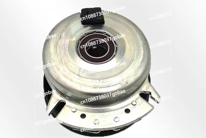 

Замена сцепления для трактора-газонокосилки 717-05122A