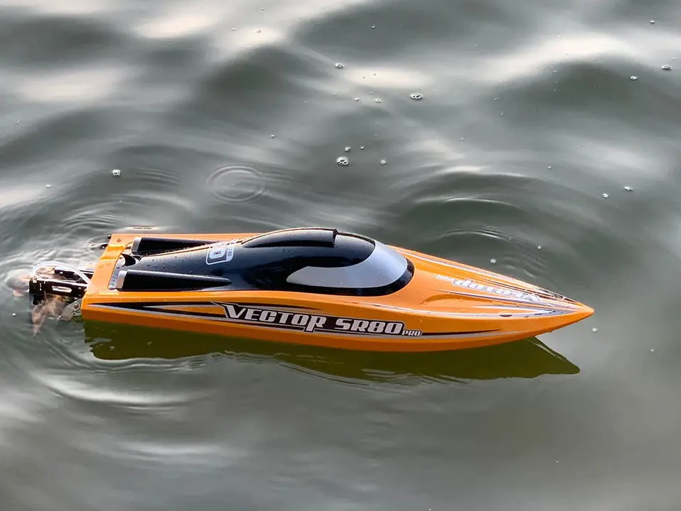 すぐに使えるSR80 Pro。 RTR 31.5インチ大型ホビーラジコンボート 大人
