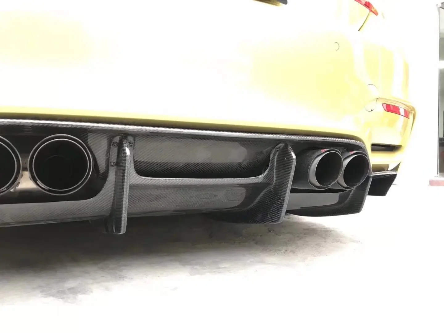 4PCS PSM Type Car Parts Carbon Fiber Rear Diffuser For BMW   F80/M3 F82 F83/M4 2014-2019