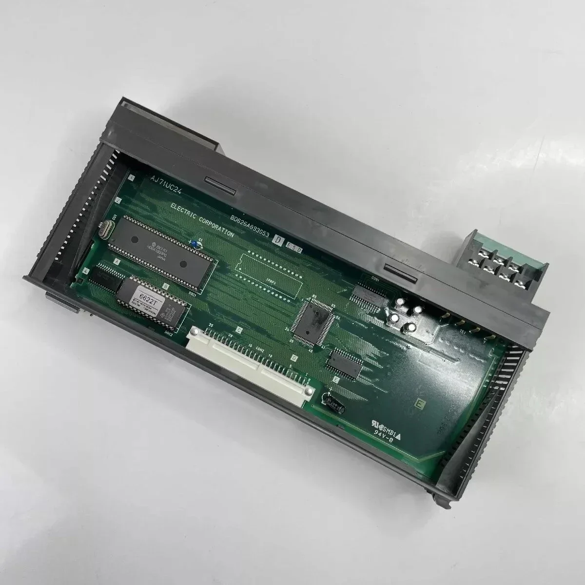 

Оригинальный новый модуль в наличии AJ71UC24 AJ71PT32-S3