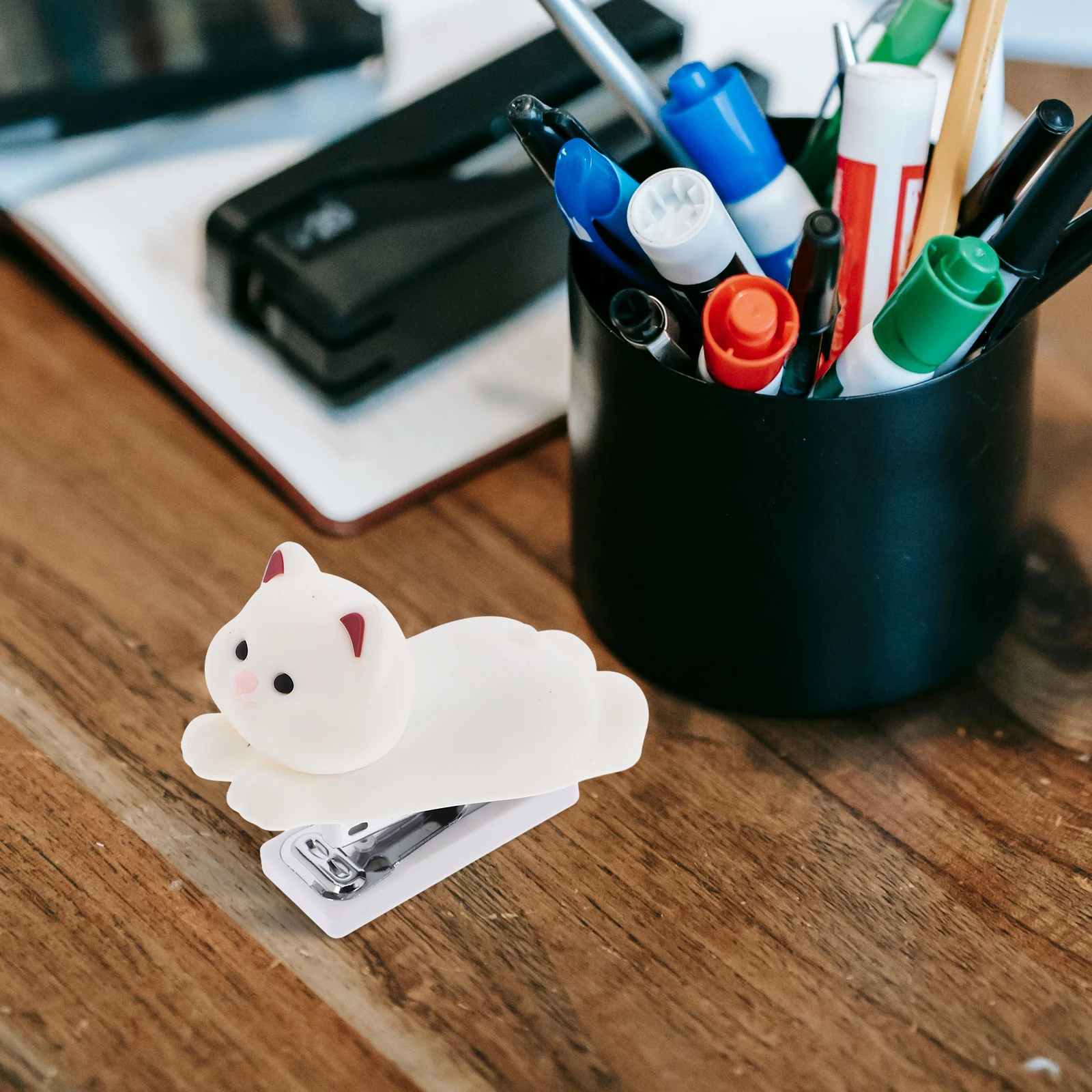 

Silicone Stapler Cute Cartoon Dog Design Portable Desk Office Supply Heavy Duty H held White Child Craft Novelty Decor