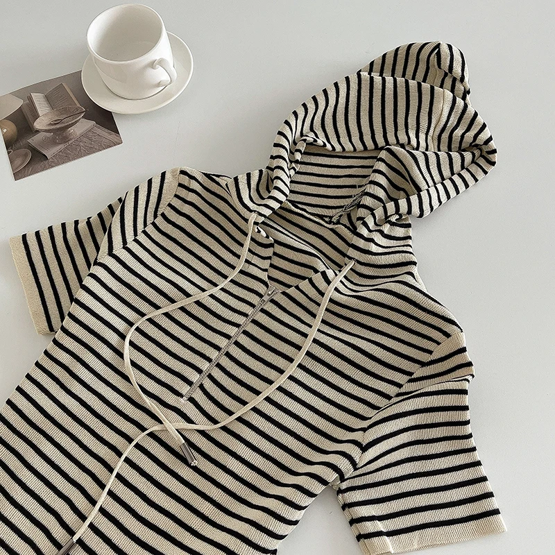 

Striped Hoodies for Women Simple Print Short Sleeve Half Zipper Collar Pullover Knitted T-shirt Female Summer Commute Tops Shirt