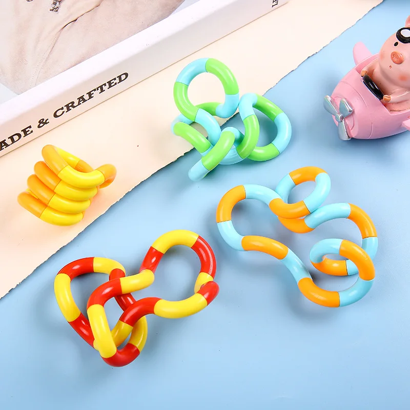 4Pcs Twisted Ring Magic Figet Trick Rope Education Stress Relief Toys for Kid Birthday Party Favors Boyfriend New Year Gifts