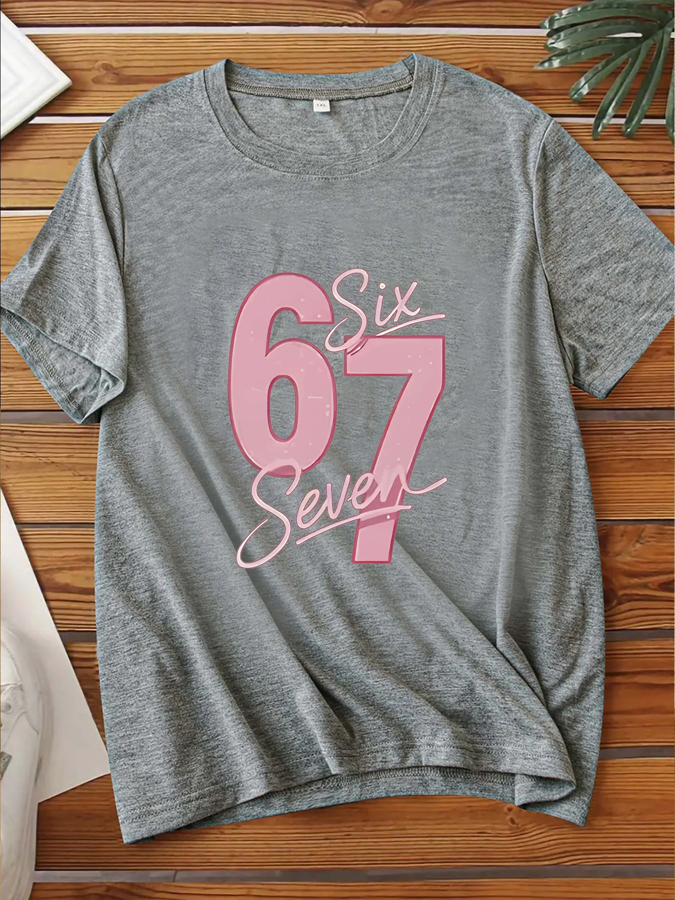 

Женская футболка больших размеров с круглым вырезом и короткими рукавами, с принтом, размеры 1-7XL, удобный повседневный топ для женщин (Fan Gear)