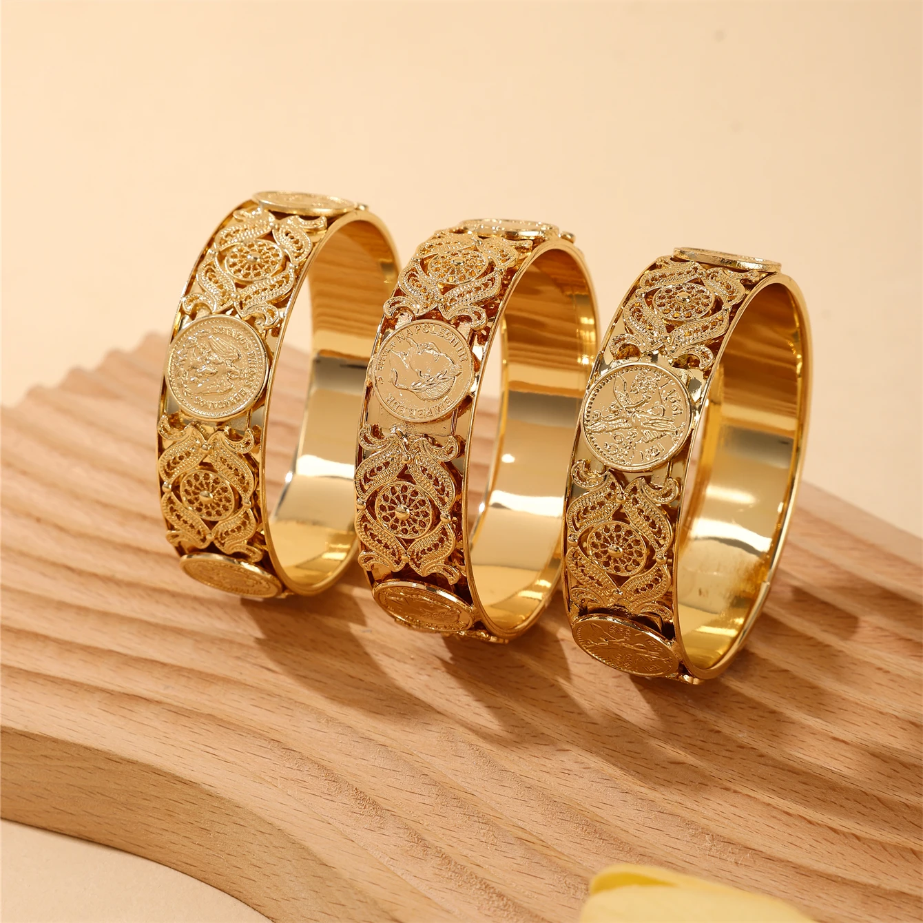 

Algerian Golden Bracelet Women Gift Jewelry Luxury Girl Dress Cuff Decorative Arabian Bridal Party Bangle