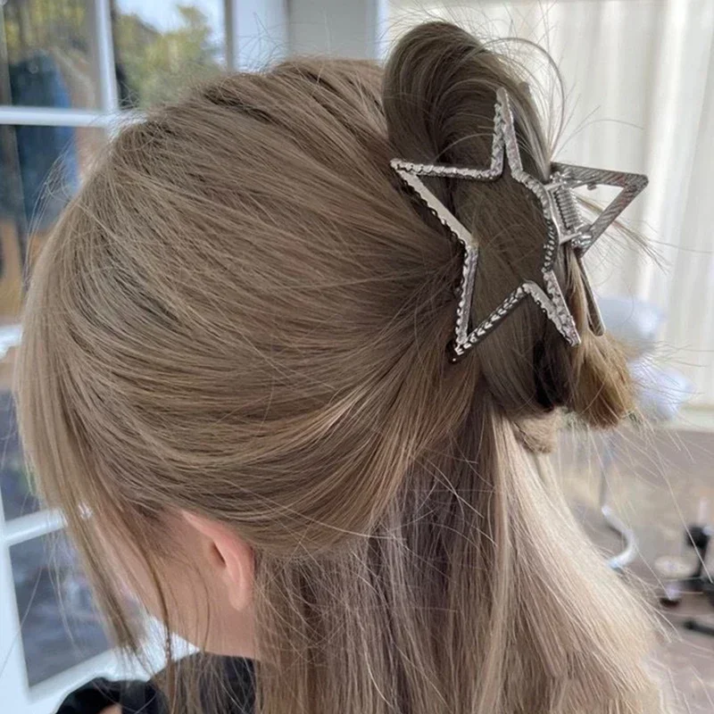 Y2k New Metal Star Hair Claw Clips Sweet Shark Clip Clamps Hollowed Stars Geometric Grab Girls Women Hair Accessories