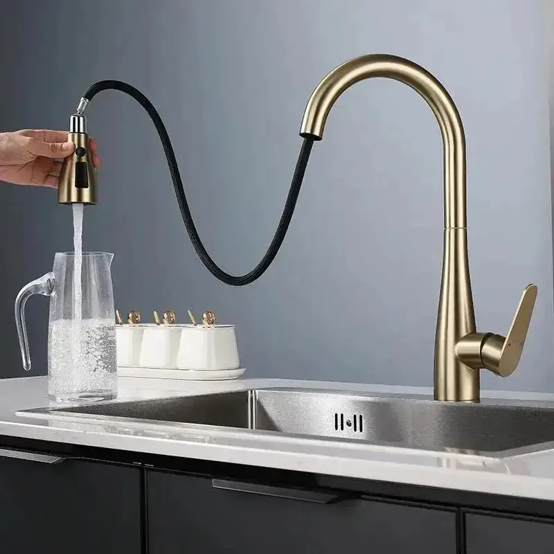 Gold-plated Pull-out Kitchen Faucet、Hot and Cold Sink Mixer Faucet360Degree Rotating Kitchen Mixer Faucet